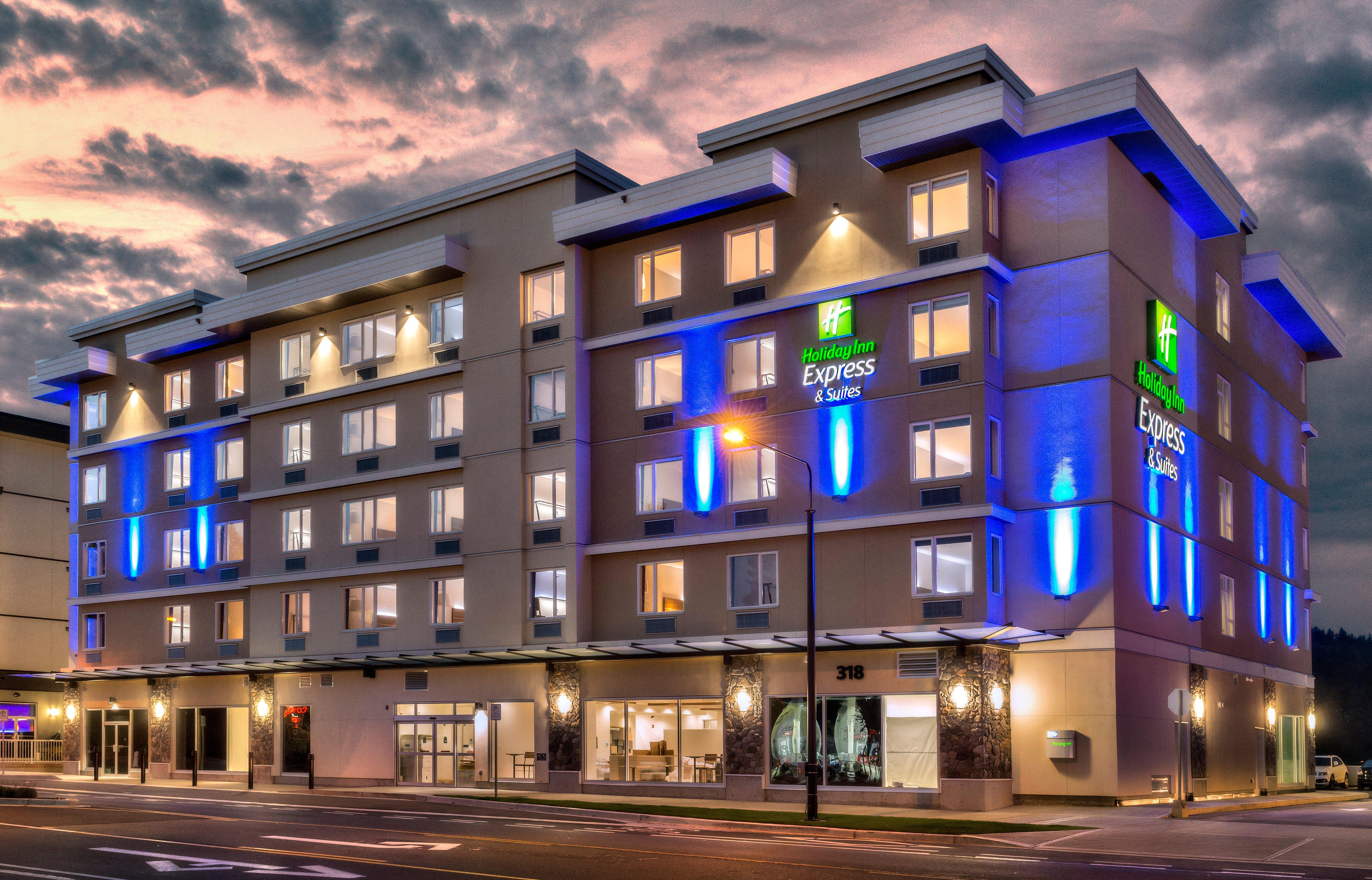 Holiday Inn Express & Suites Victoria-Colwood By Ihg Лангфорд Экстерьер фото