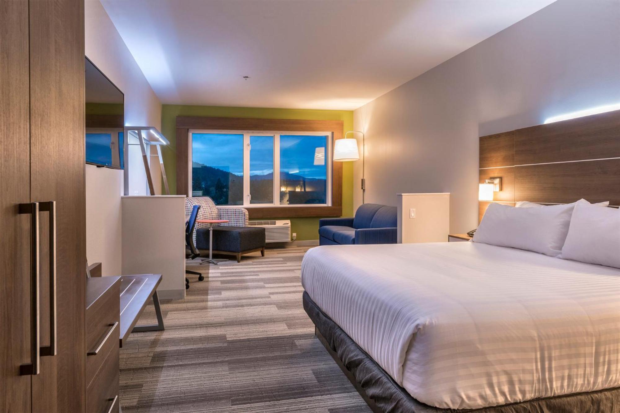 Holiday Inn Express & Suites Victoria-Colwood By Ihg Лангфорд Экстерьер фото