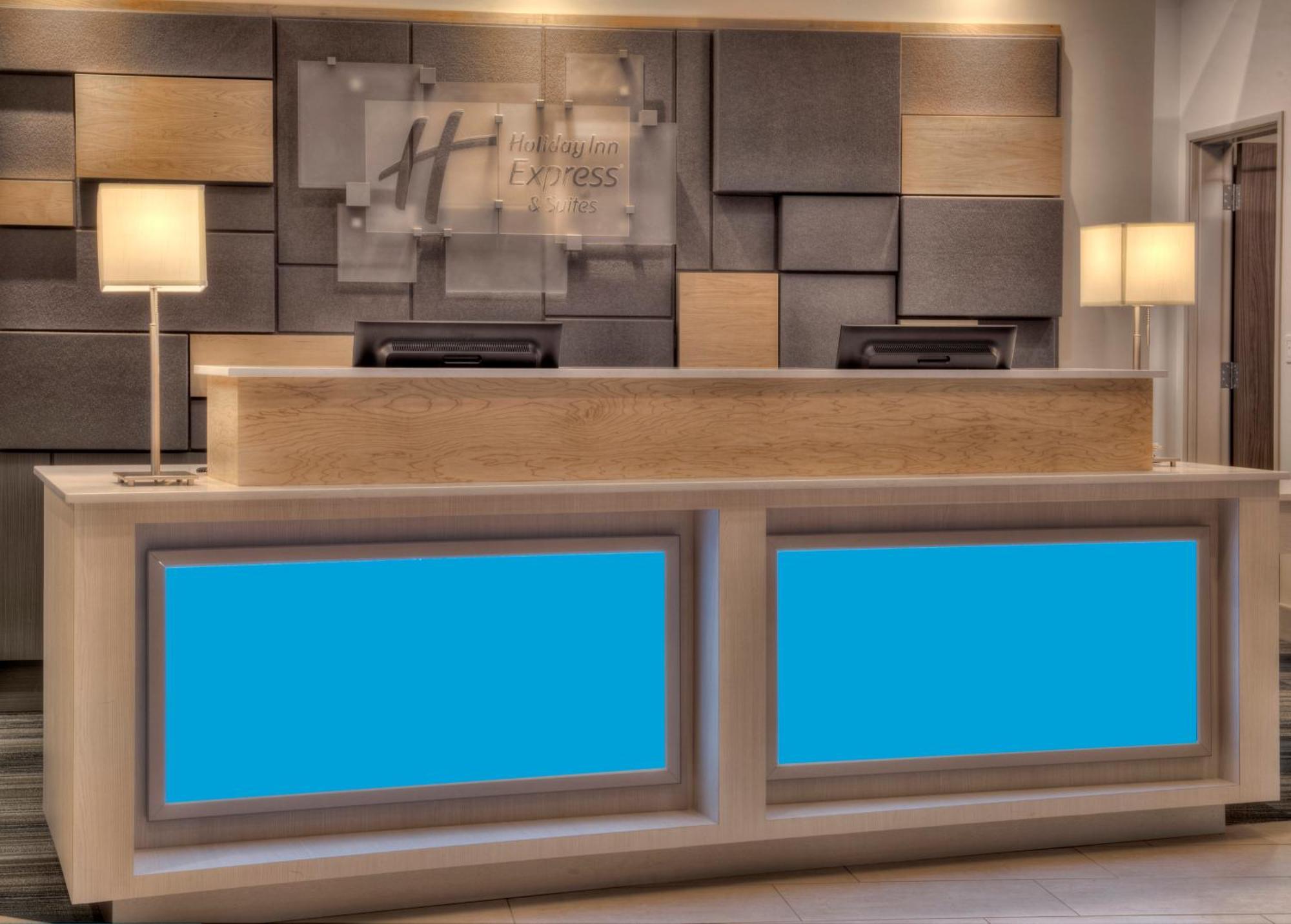Holiday Inn Express & Suites Victoria-Colwood By Ihg Лангфорд Экстерьер фото